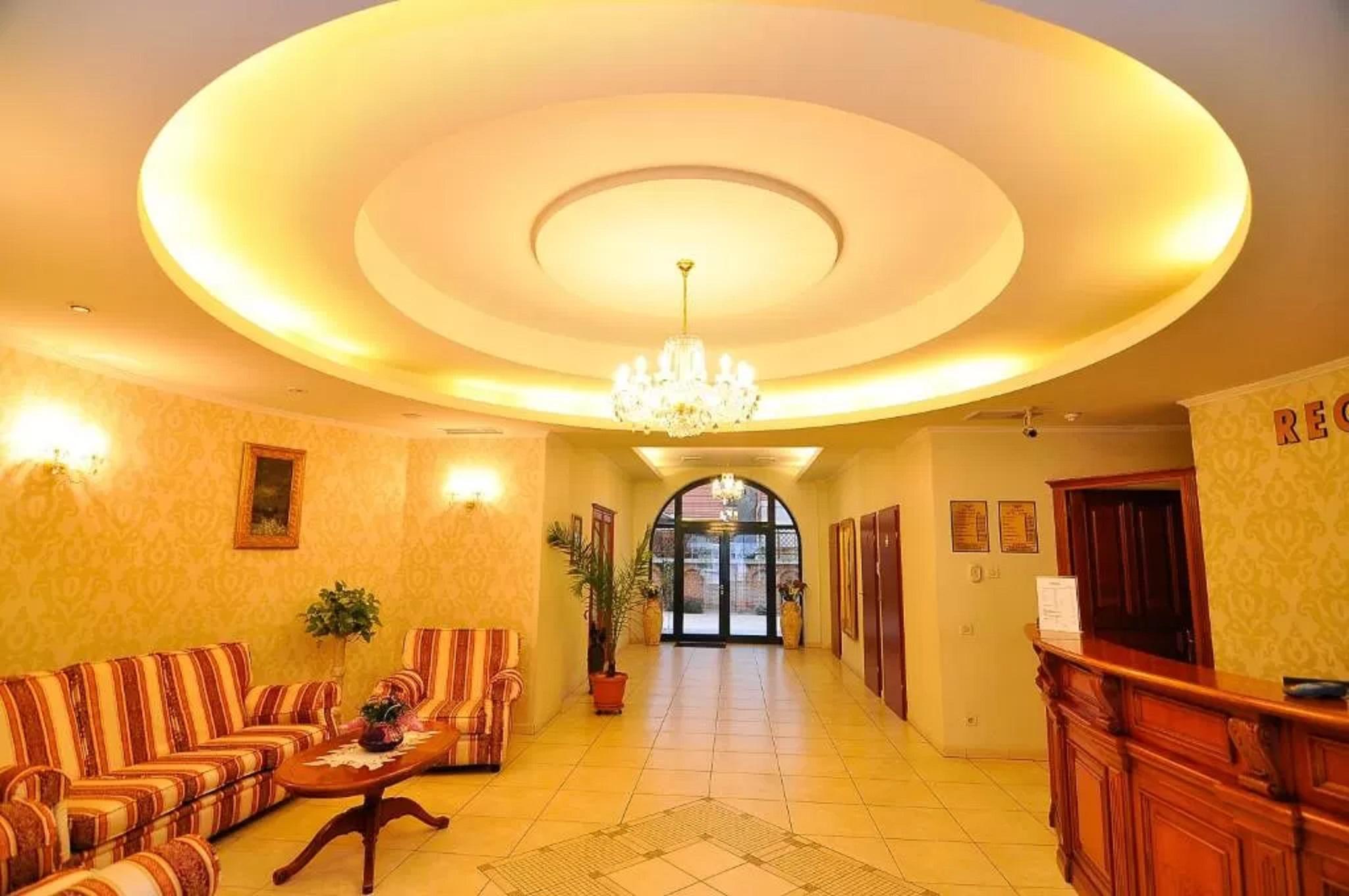 Hotel Maxim Nagyvárad Kültér fotó
